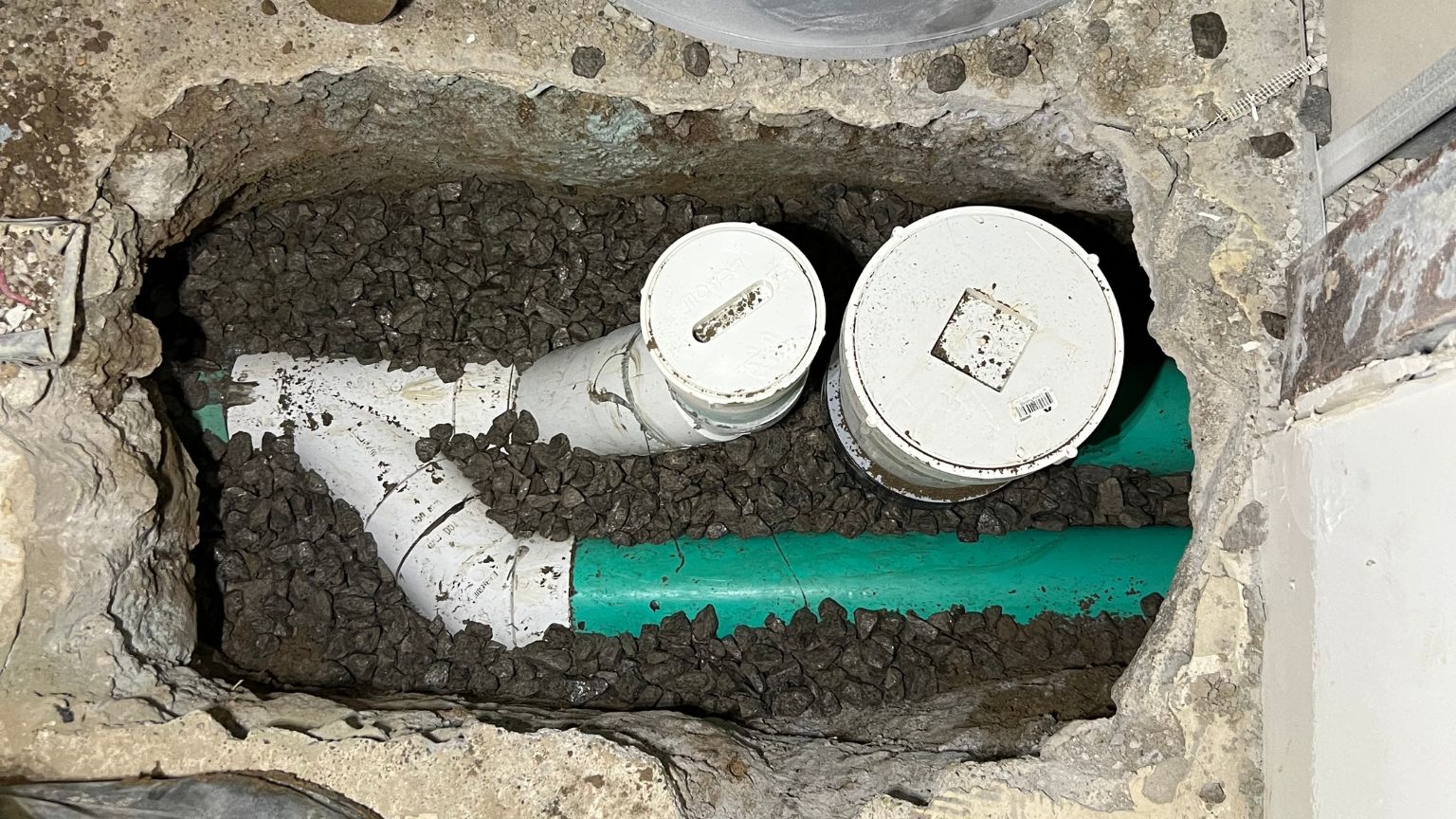 Drain pipe changing Drain-pipe-changing
